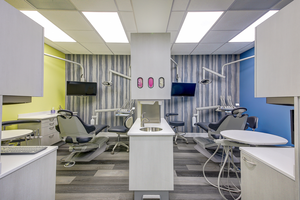 Picture of Toothworx Modern Dentistry Operatory Room Dual Views